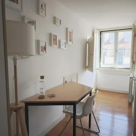 Ubytování v soukromí Bedrooms In Lisbon's Bairro Alto In Shared Lisboa