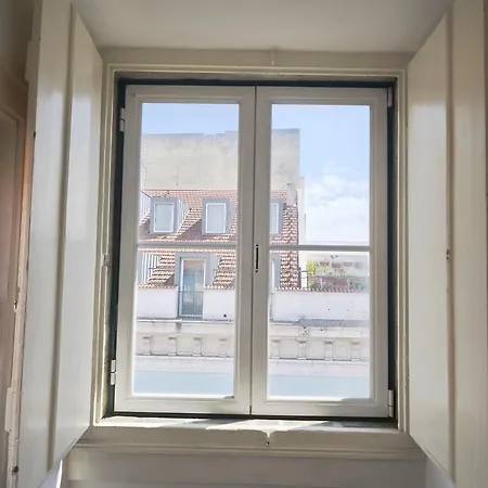 Bedrooms In Lisbon's Bairro Alto In Shared * リスボン