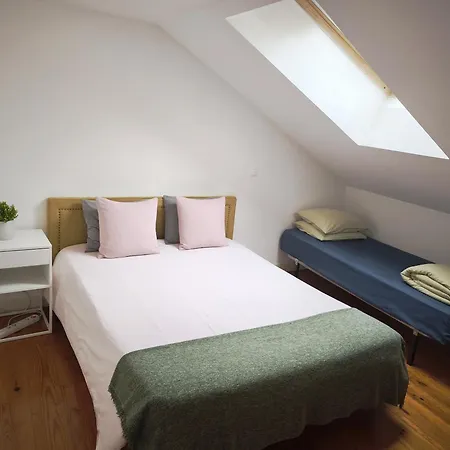 Bedrooms In Lisbon's Bairro Alto In Shared *